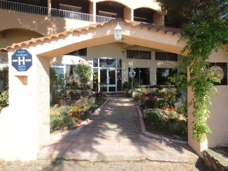 Hotel Le Colibri Lucciana  Exteriör bild