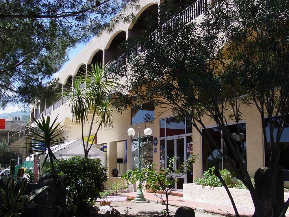 Hotel Le Colibri Lucciana  Exteriör bild